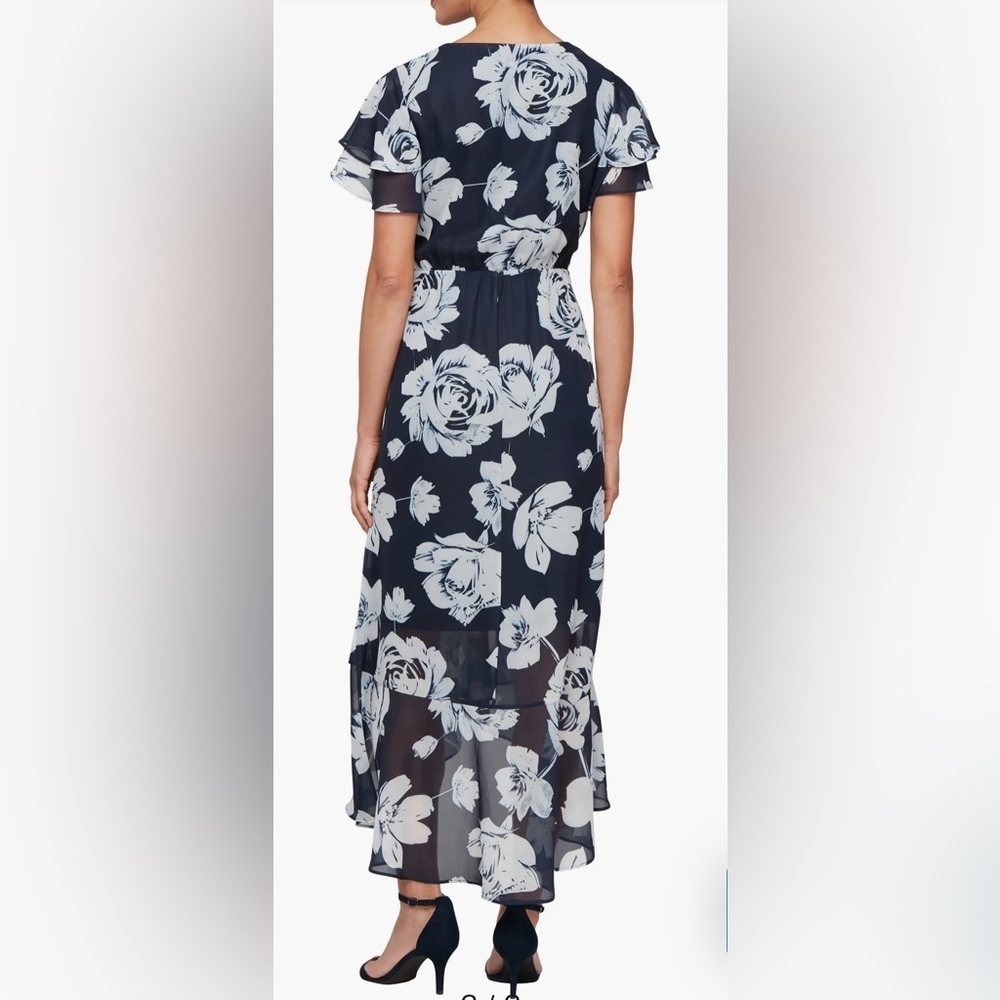 SLNY Floral Flutter Sleeve Wrap Dress Size 8 NWT - Picture 2 of 6